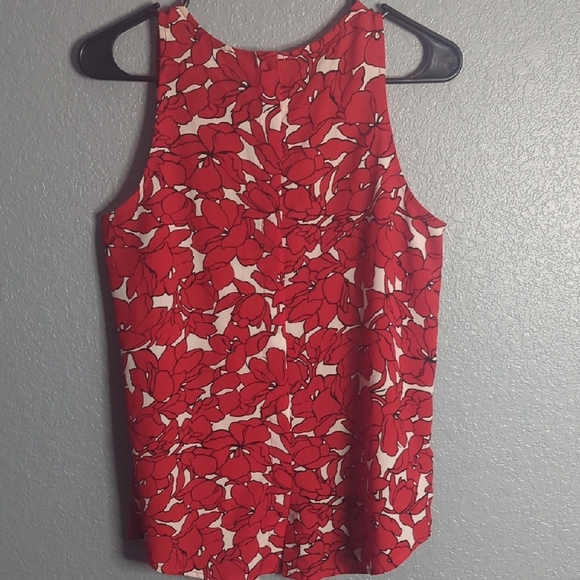 Dalia Red and White Sleeveless Tank Blouse - Picture 5 of 5